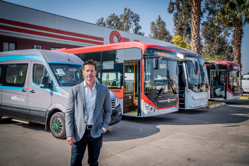 Grupo Cabal se adjudica licitación de buses eléctricos para Santiago